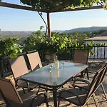 Daire Traditional House Irina