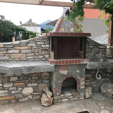 Daire Traditional House Irina *